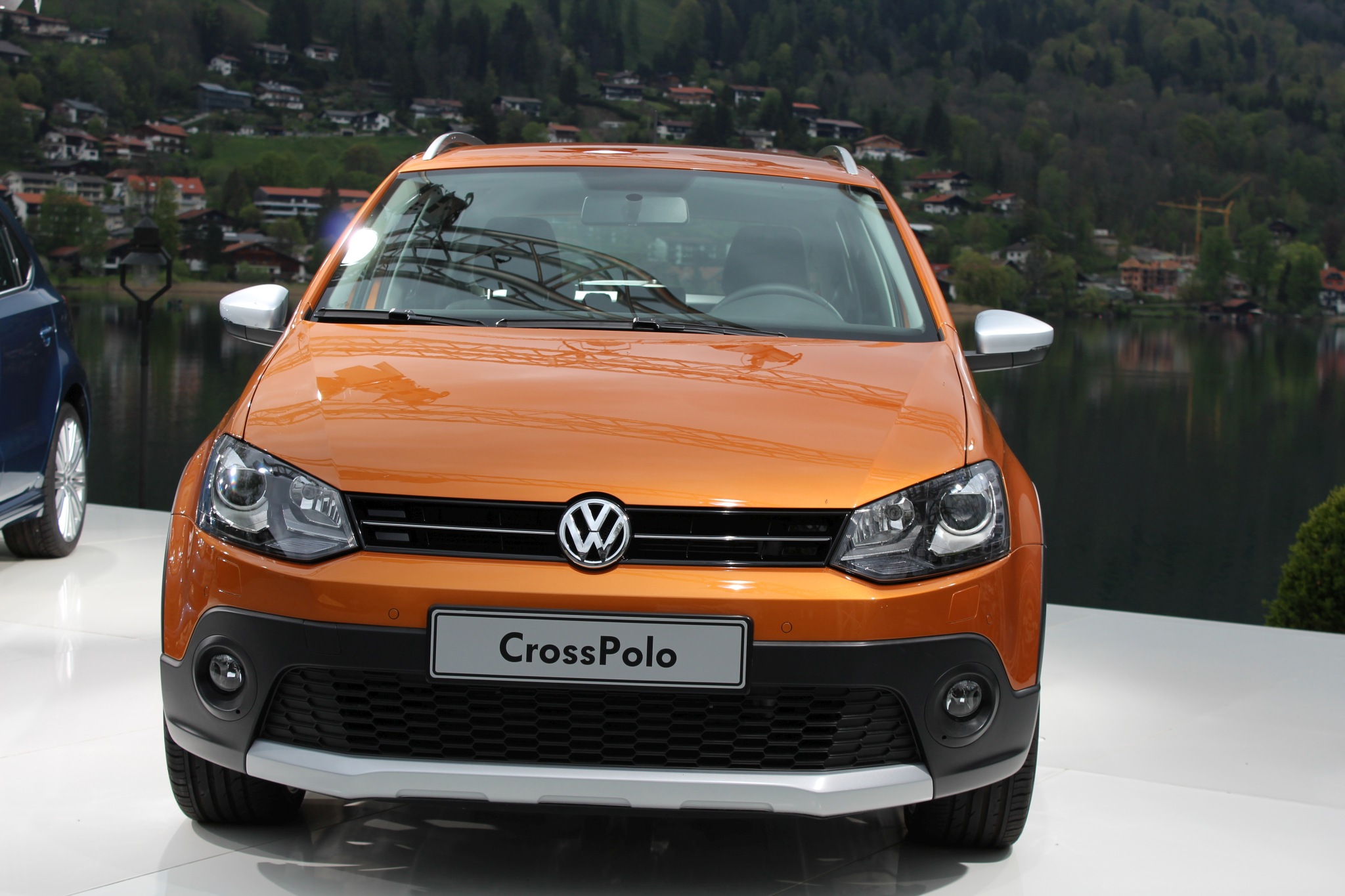 VW_CrossPolo_2014_front